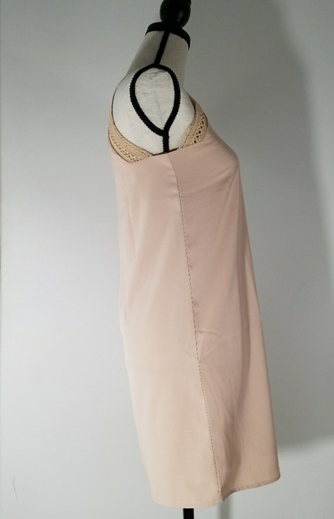 19 COOPER WOMEN'S SLEEVELESS SLIP BEIGE DRESS - Picture 3 of 6